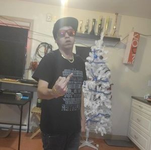 Meet your Posher, Lester